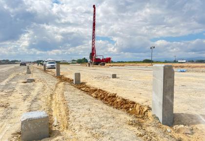 งานเสาเข็มคอนกรีตอัดแรง ทางรถไฟรางคู่สายเด่นชัย - เชียงราย เชียงของ